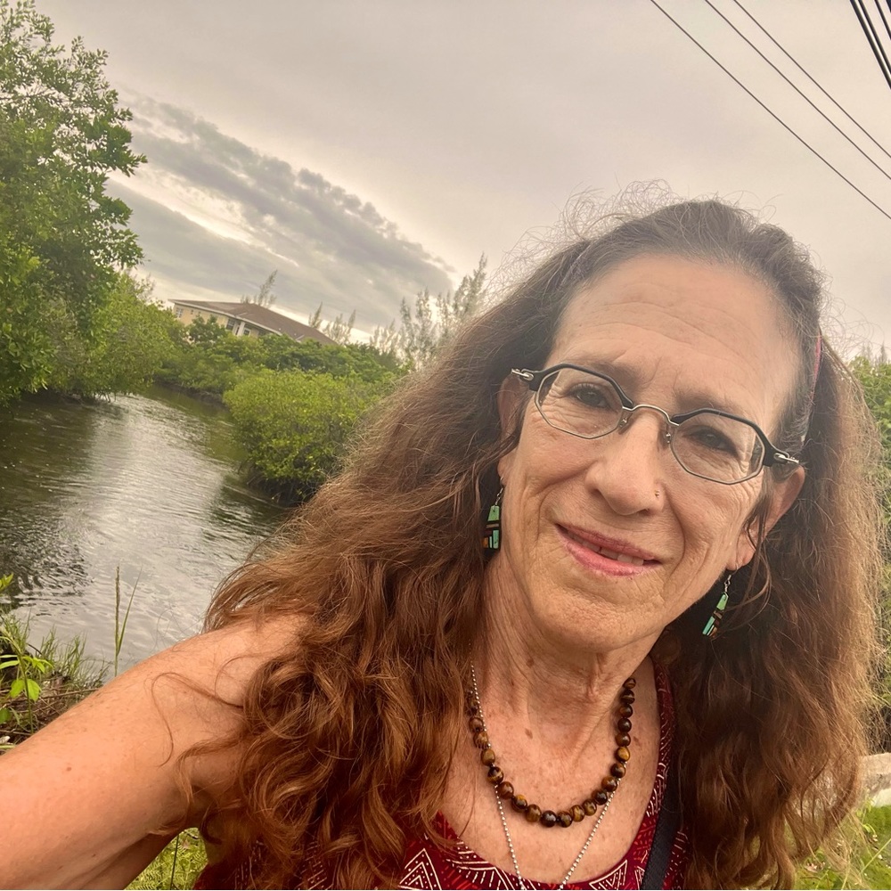 Meet your Posher, Amie